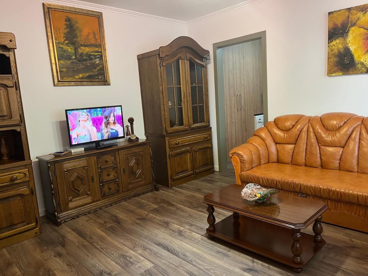 Cazare David Si Familia . Piatra Neamţ Esterno foto